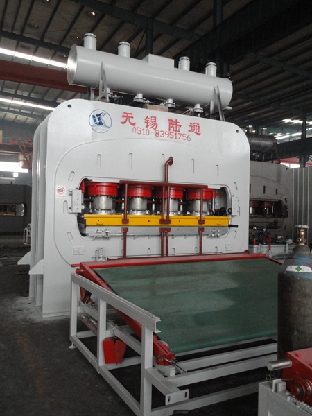 上置式單貼面壓機(jī)（900T-3200T）